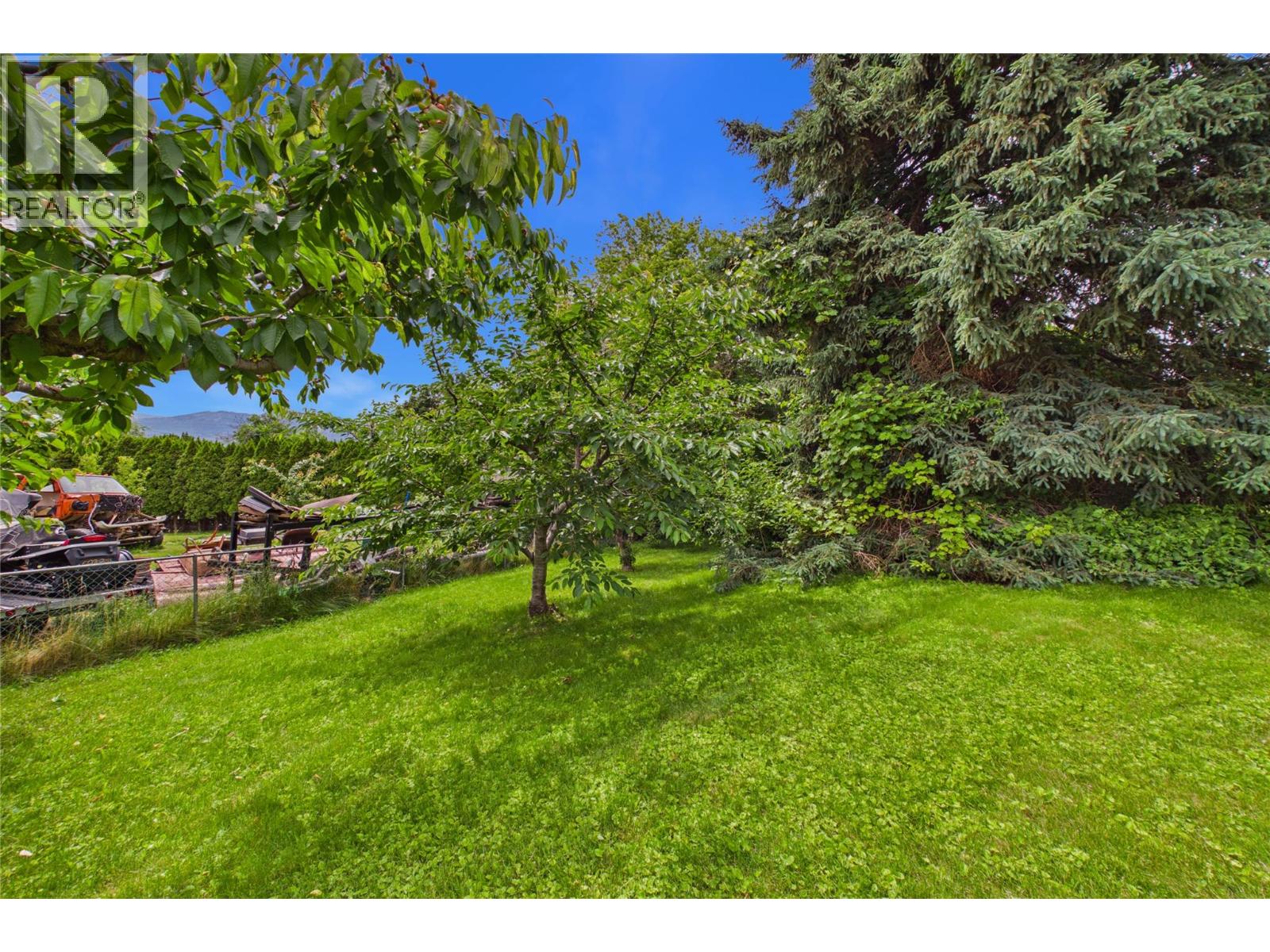 2483 Chieftain Road - 6