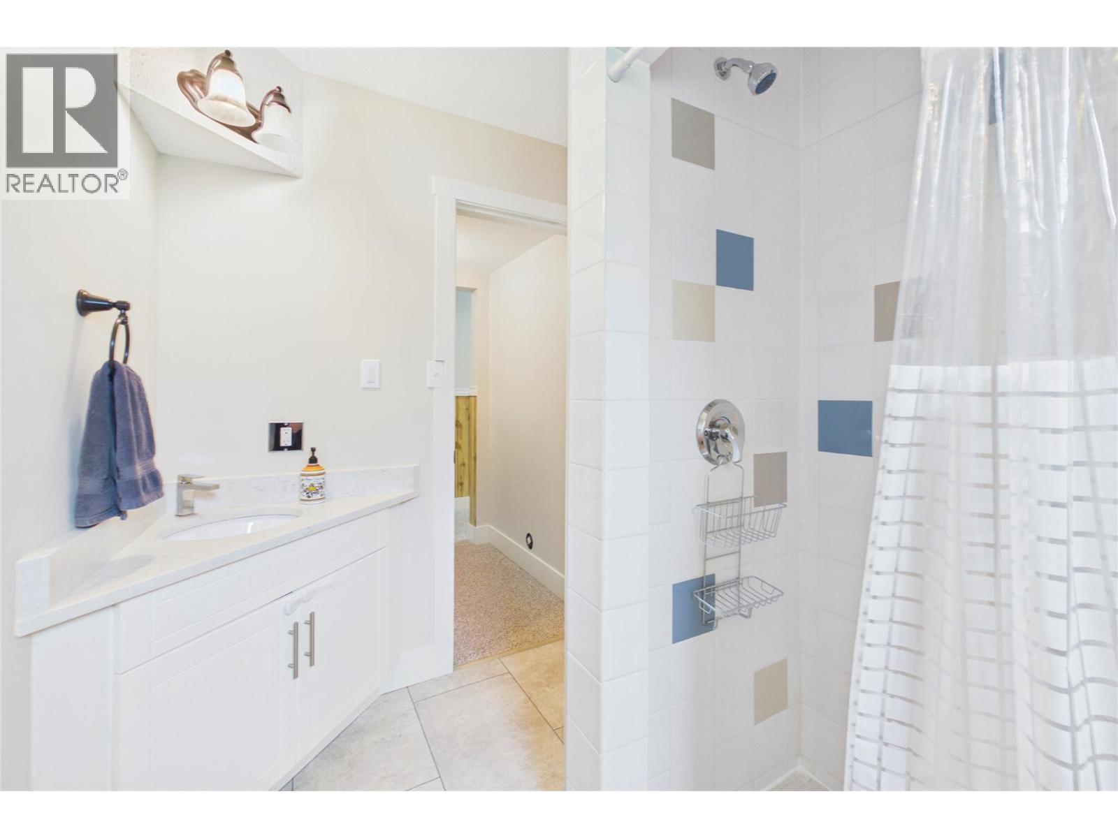 2483 Chieftain Road - 38