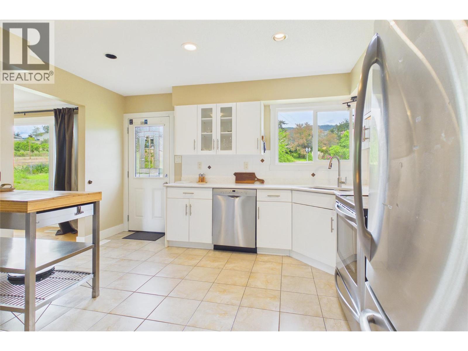 2483 Chieftain Road - 16