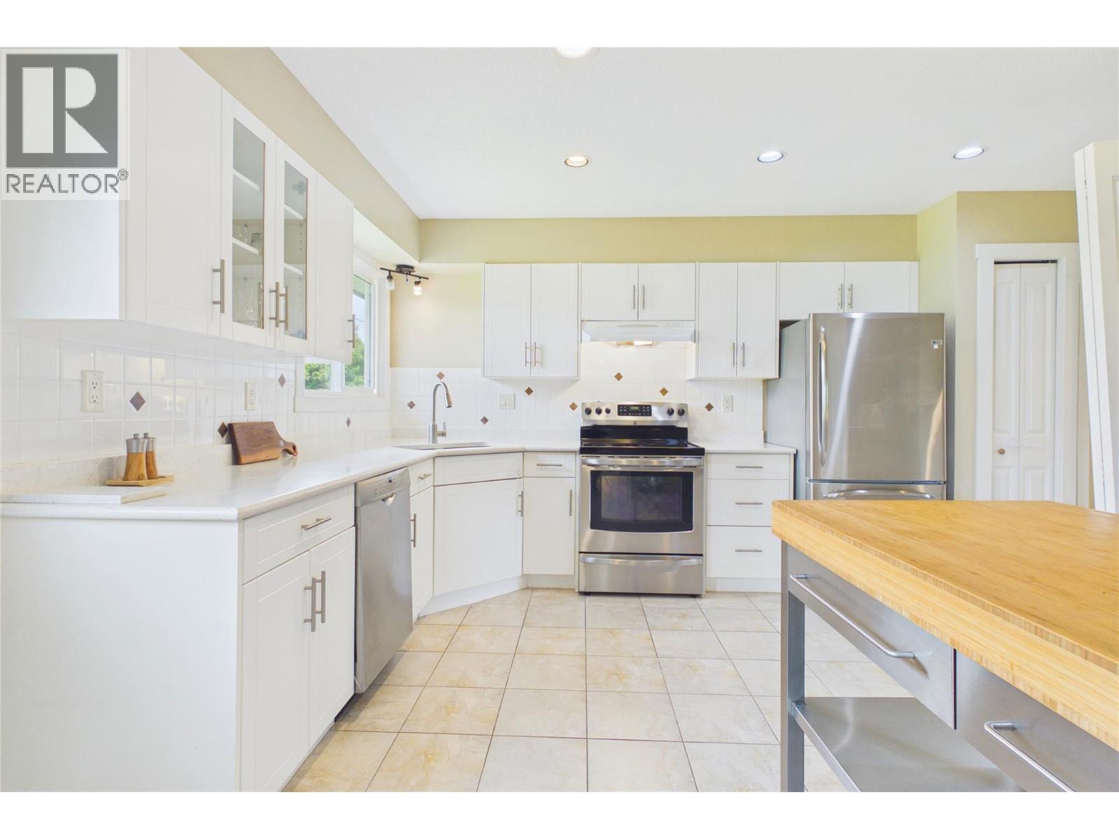 2483 Chieftain Road - 20
