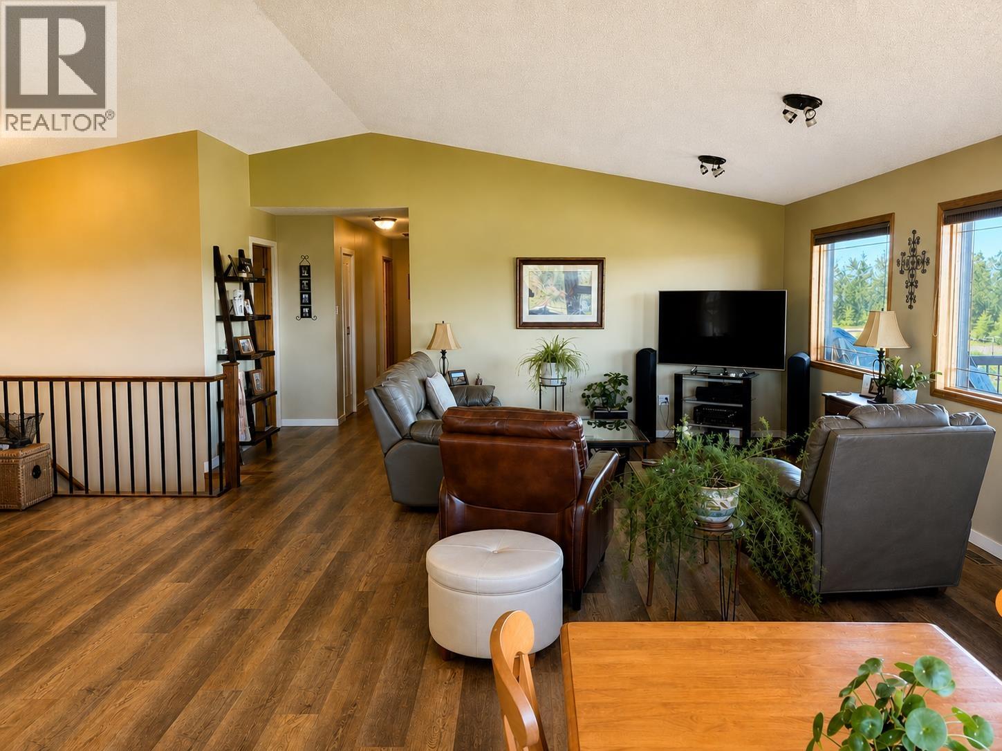 12713 AITCHISON ROAD, Charlie Lake