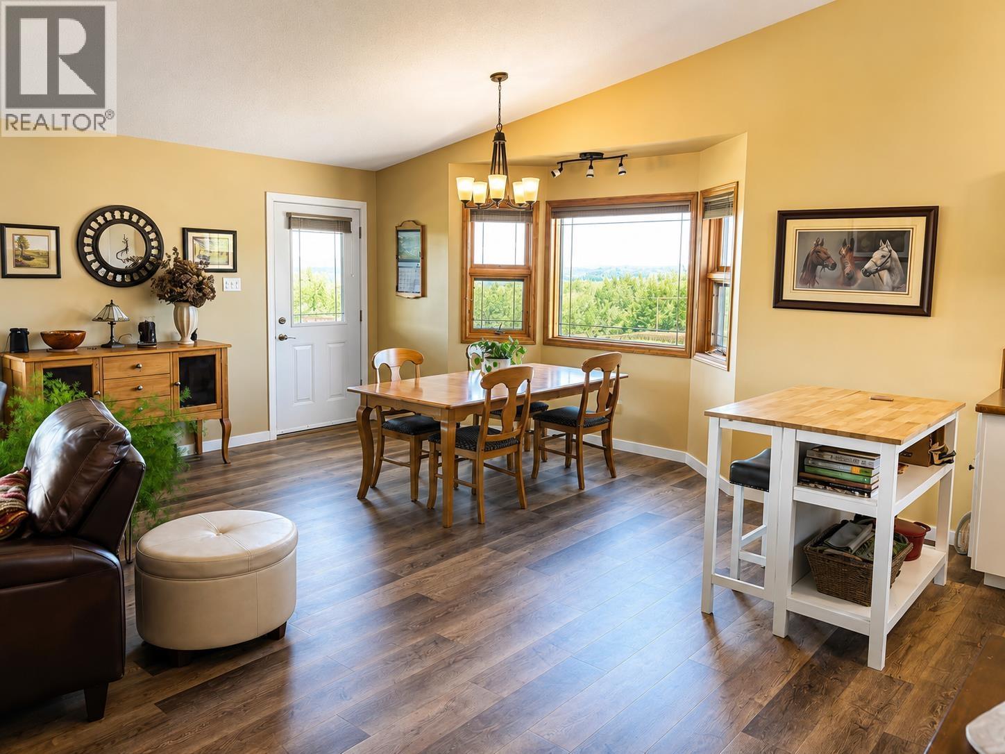 12713 AITCHISON ROAD, Charlie Lake