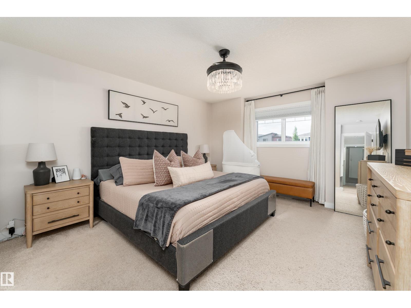 584 MEADOWVIEW DR - 29