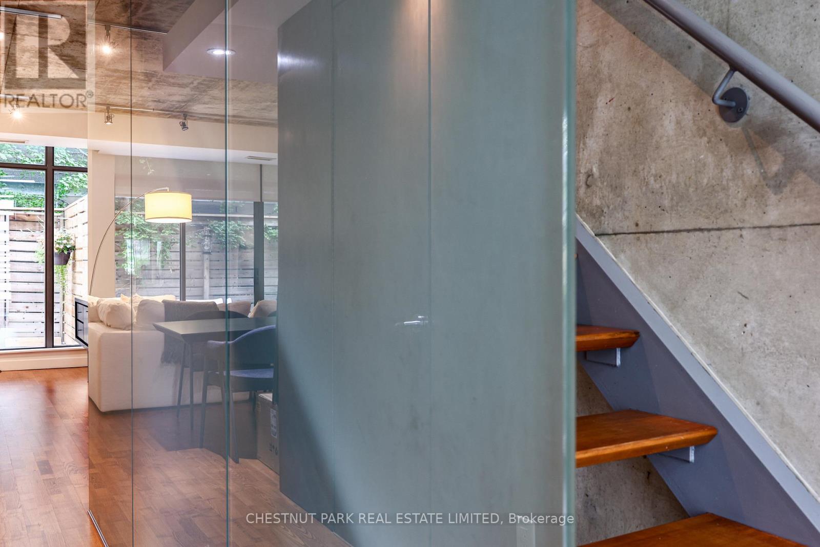 271 MUTUAL STREET - 12