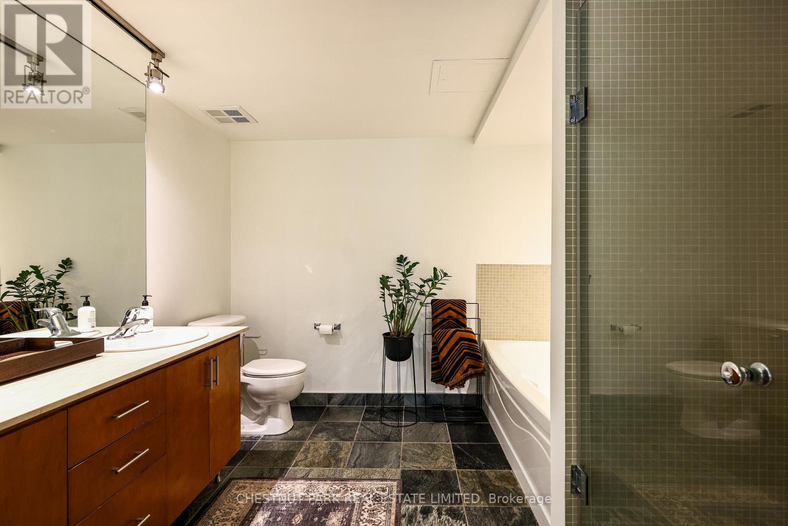 271 MUTUAL STREET - 16