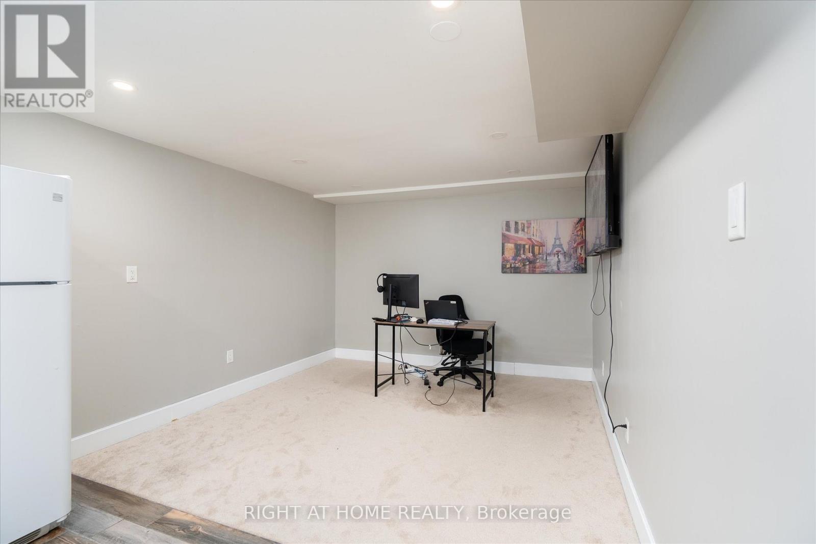 1306 FENELON CRESCENT - 18