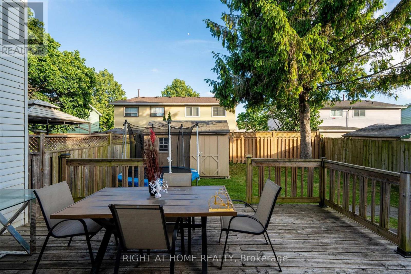 1306 FENELON CRESCENT - 19