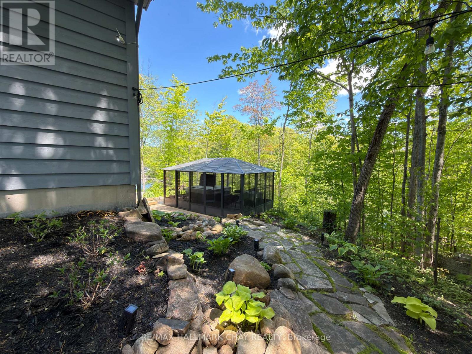 3285 ROCKCLIFFE COURT - 10