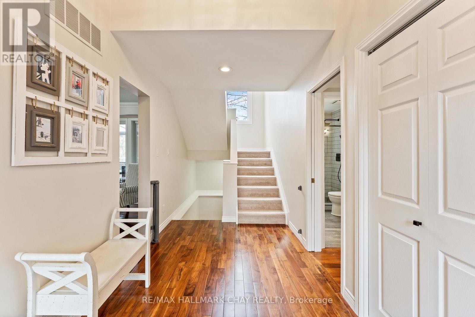 3285 ROCKCLIFFE COURT - 20
