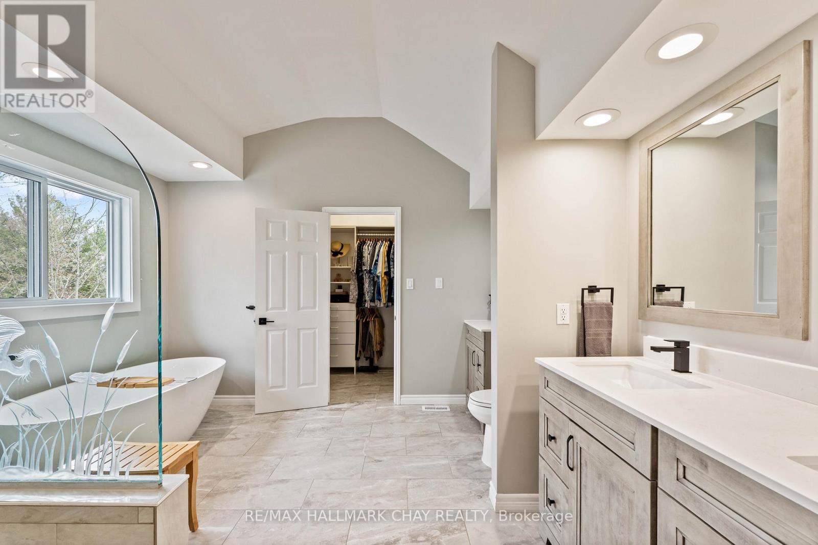 3285 ROCKCLIFFE COURT - 24