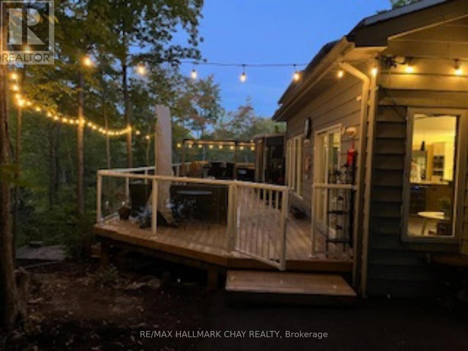 3285 ROCKCLIFFE COURT - 40