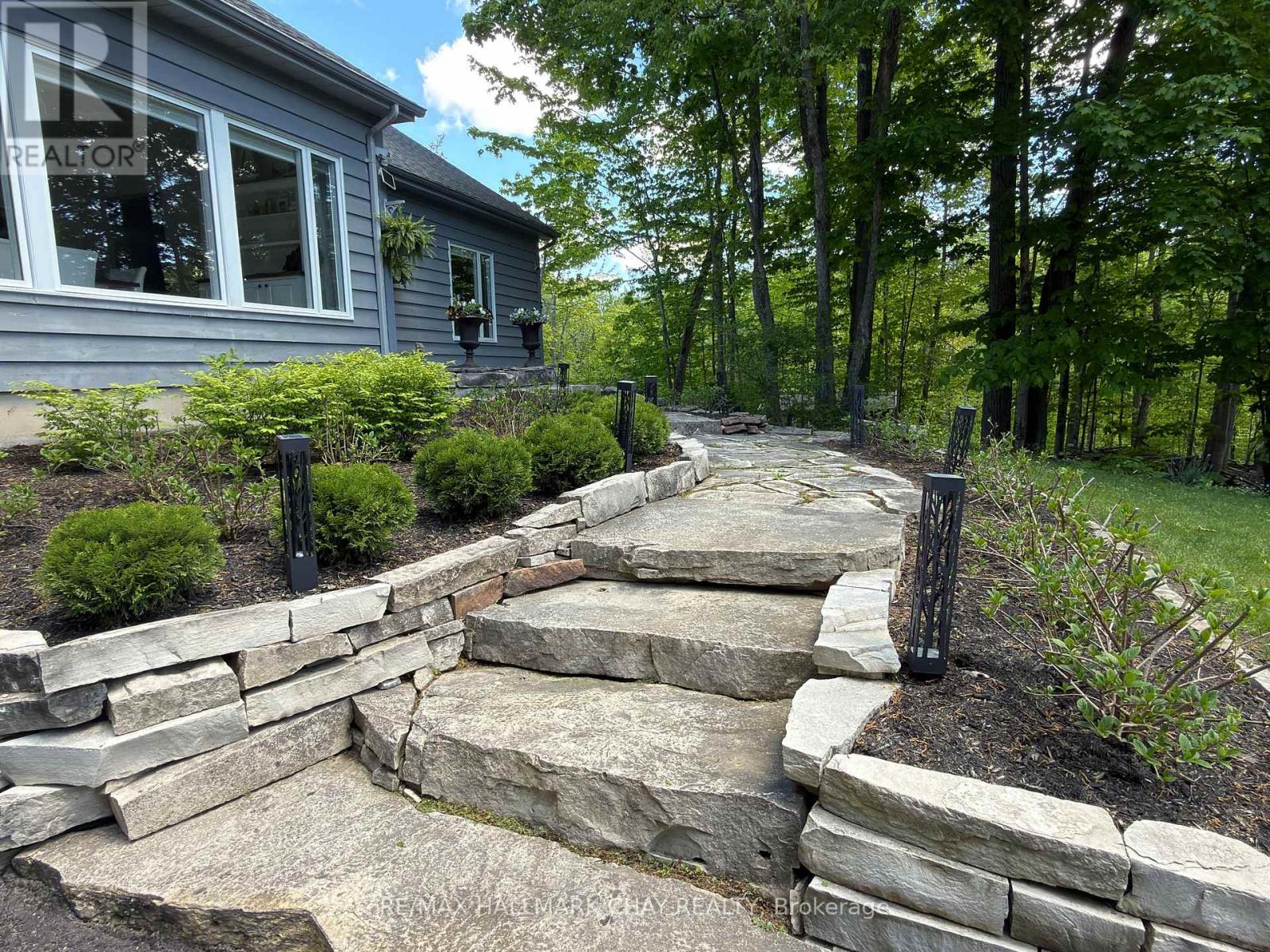 3285 ROCKCLIFFE COURT - 8