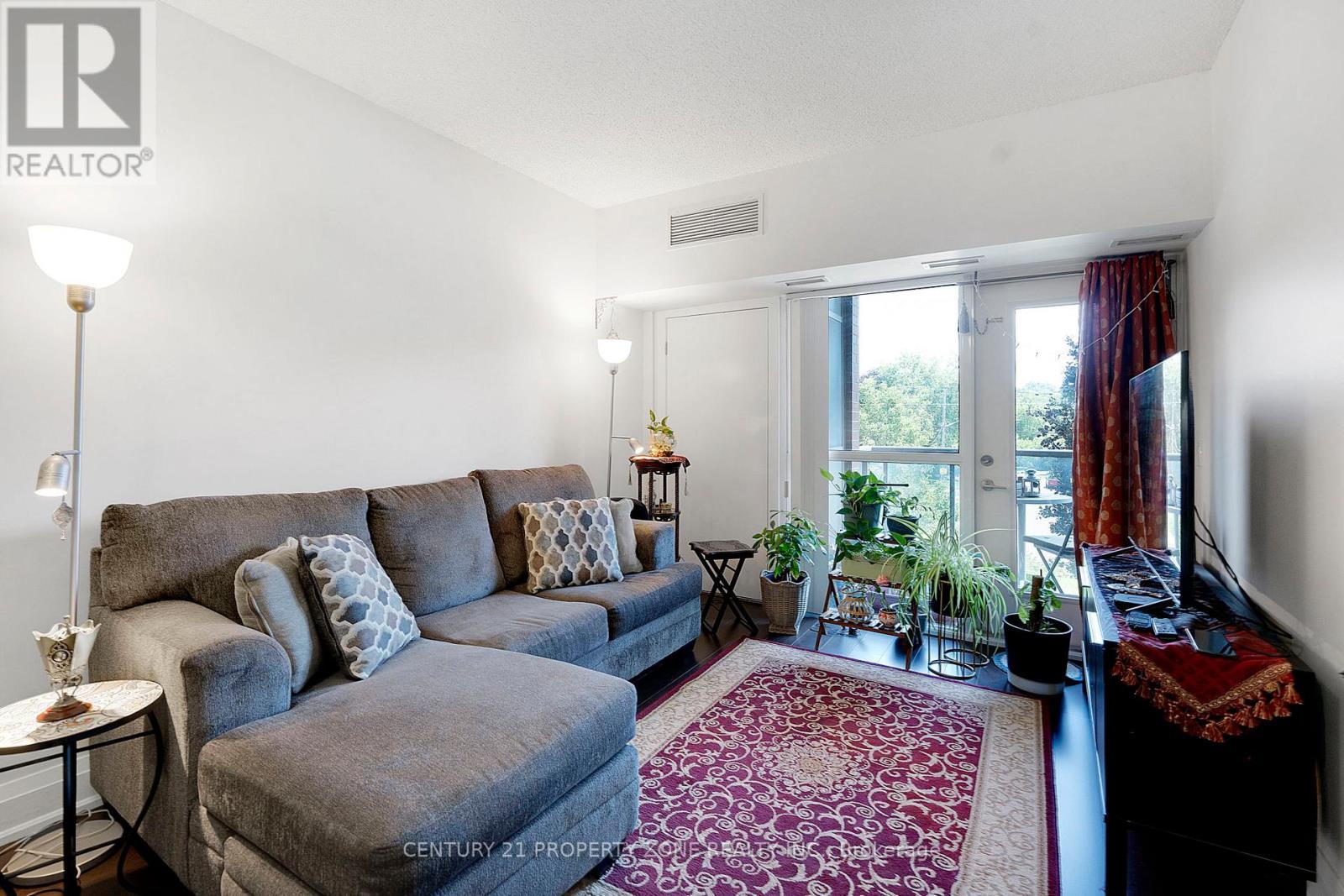 #219 8302 ISLINGTON AVENUE - 12
