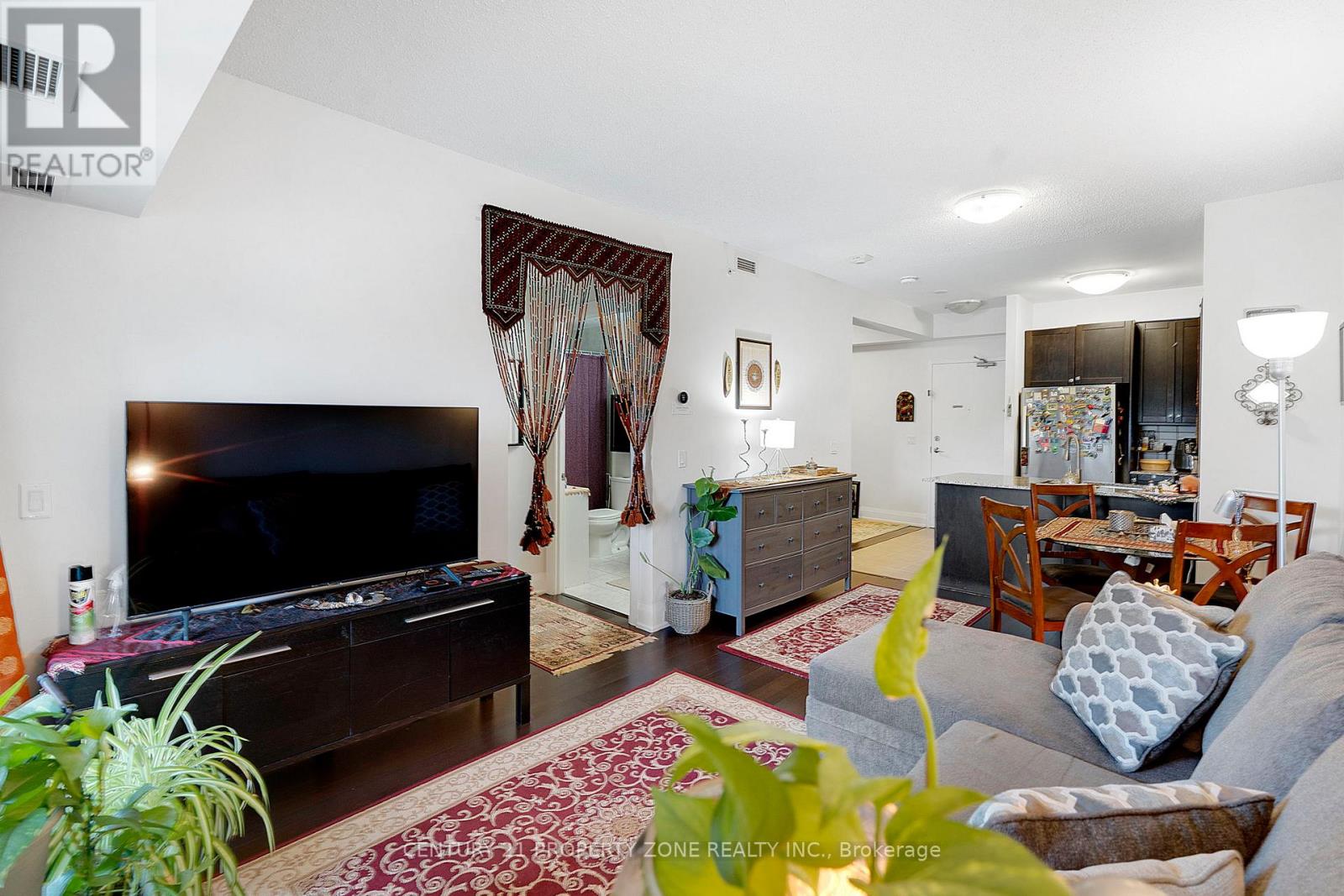 #219 8302 ISLINGTON AVENUE - Image 13
