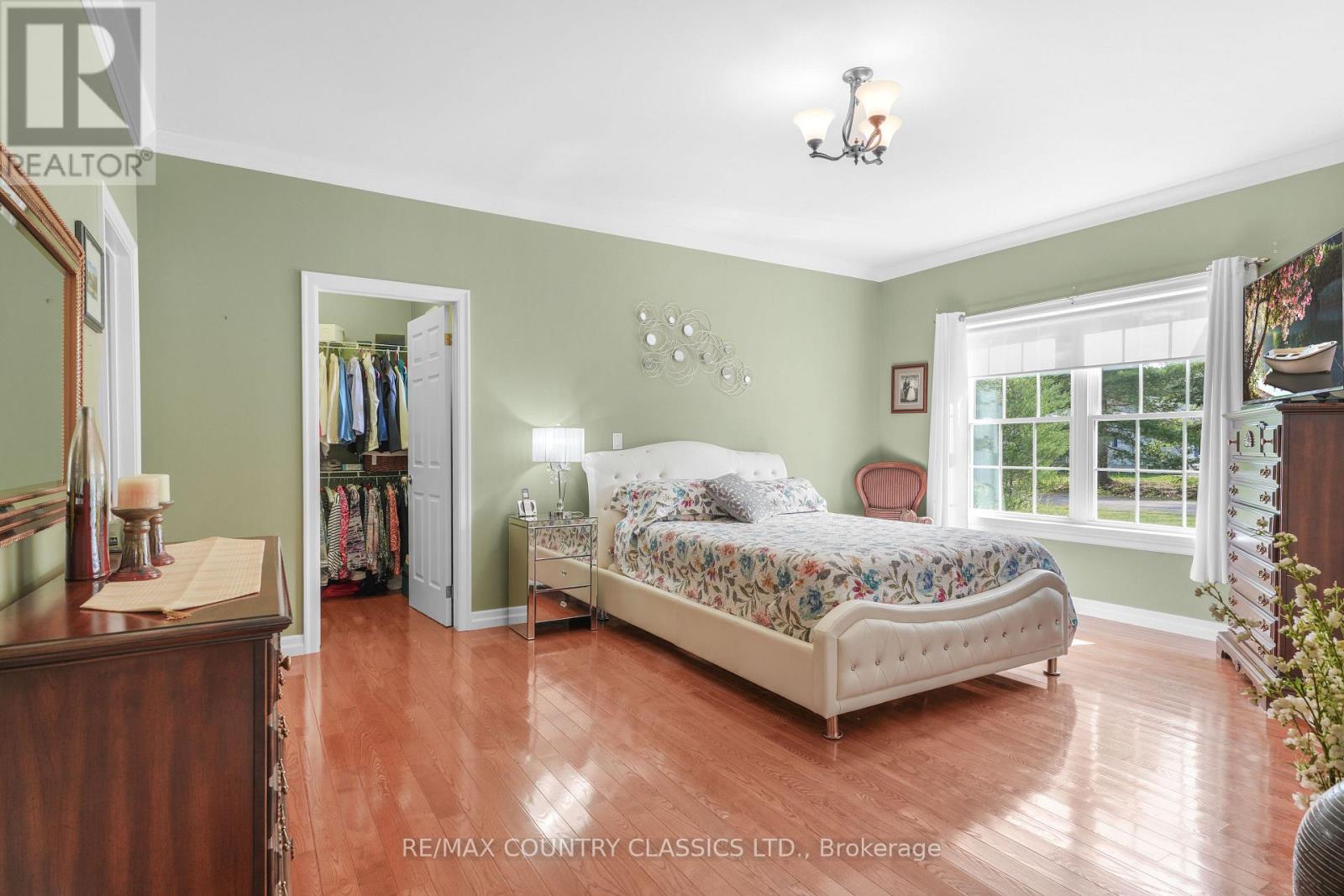 18 WILSON LANE - 19