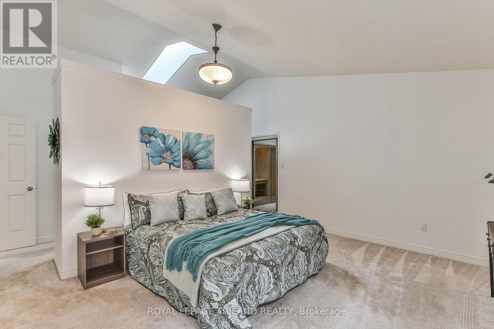 #8 60 ROSECLIFFE CRESCENT - 24