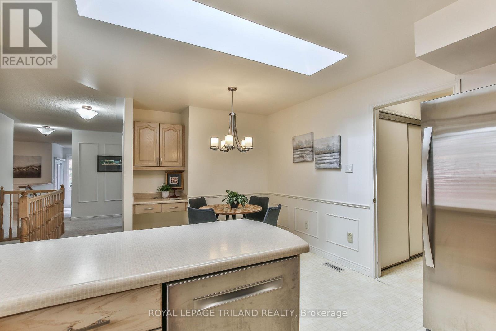#8 60 ROSECLIFFE CRESCENT - 12
