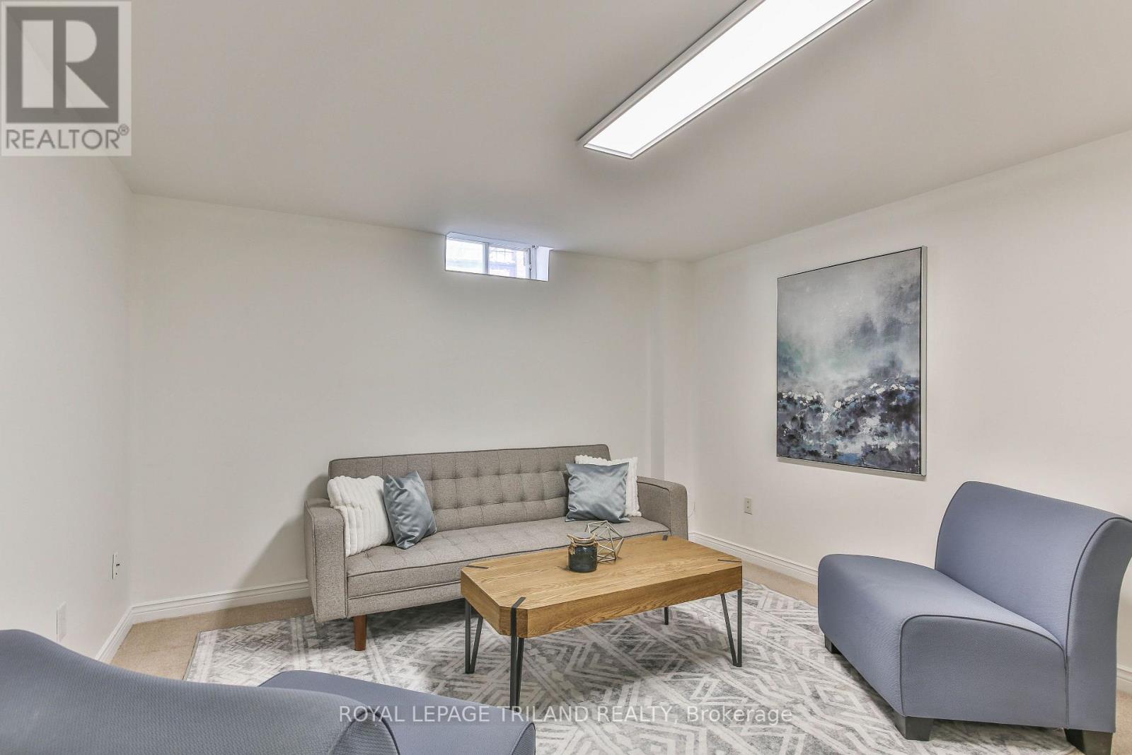 #8 60 ROSECLIFFE CRESCENT - 34