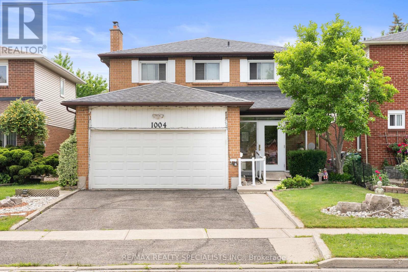 1004 QUEENSBRIDGE DRIVE - 1