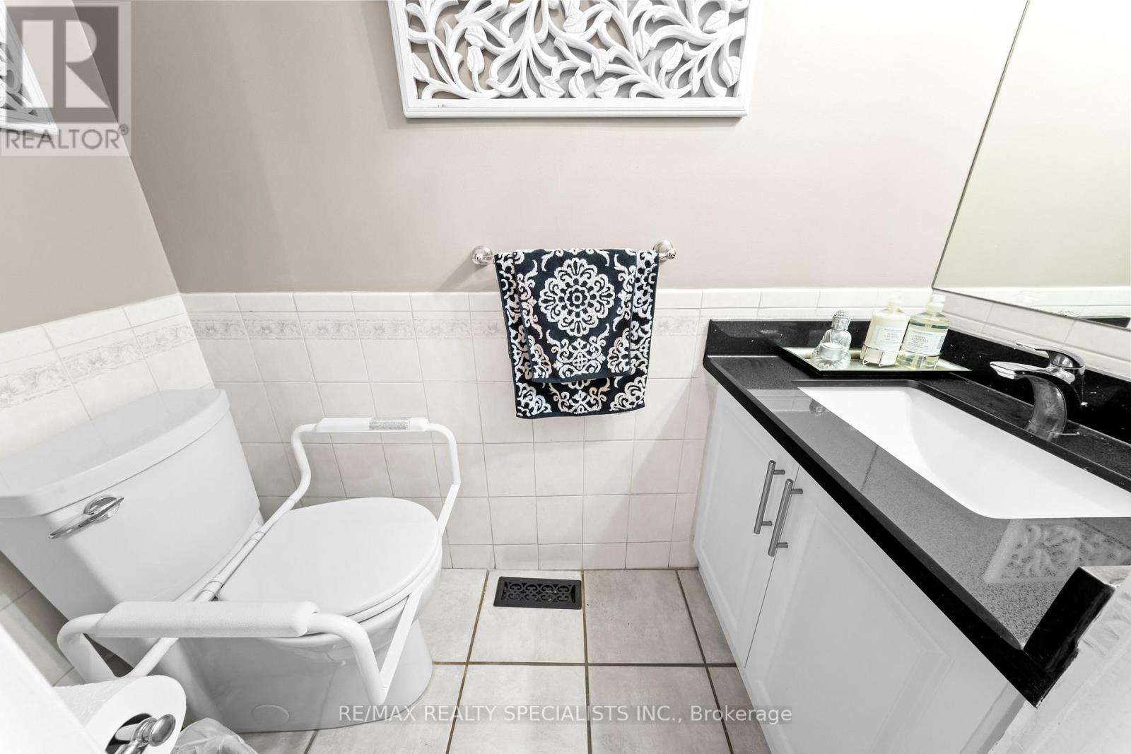 1004 QUEENSBRIDGE DRIVE - 14