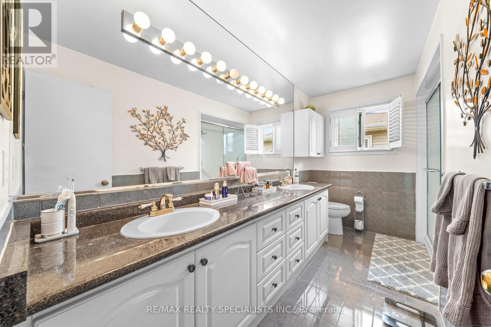 1004 QUEENSBRIDGE DRIVE - 24