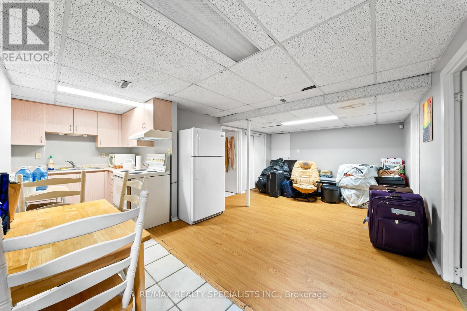 1004 QUEENSBRIDGE DRIVE - 25