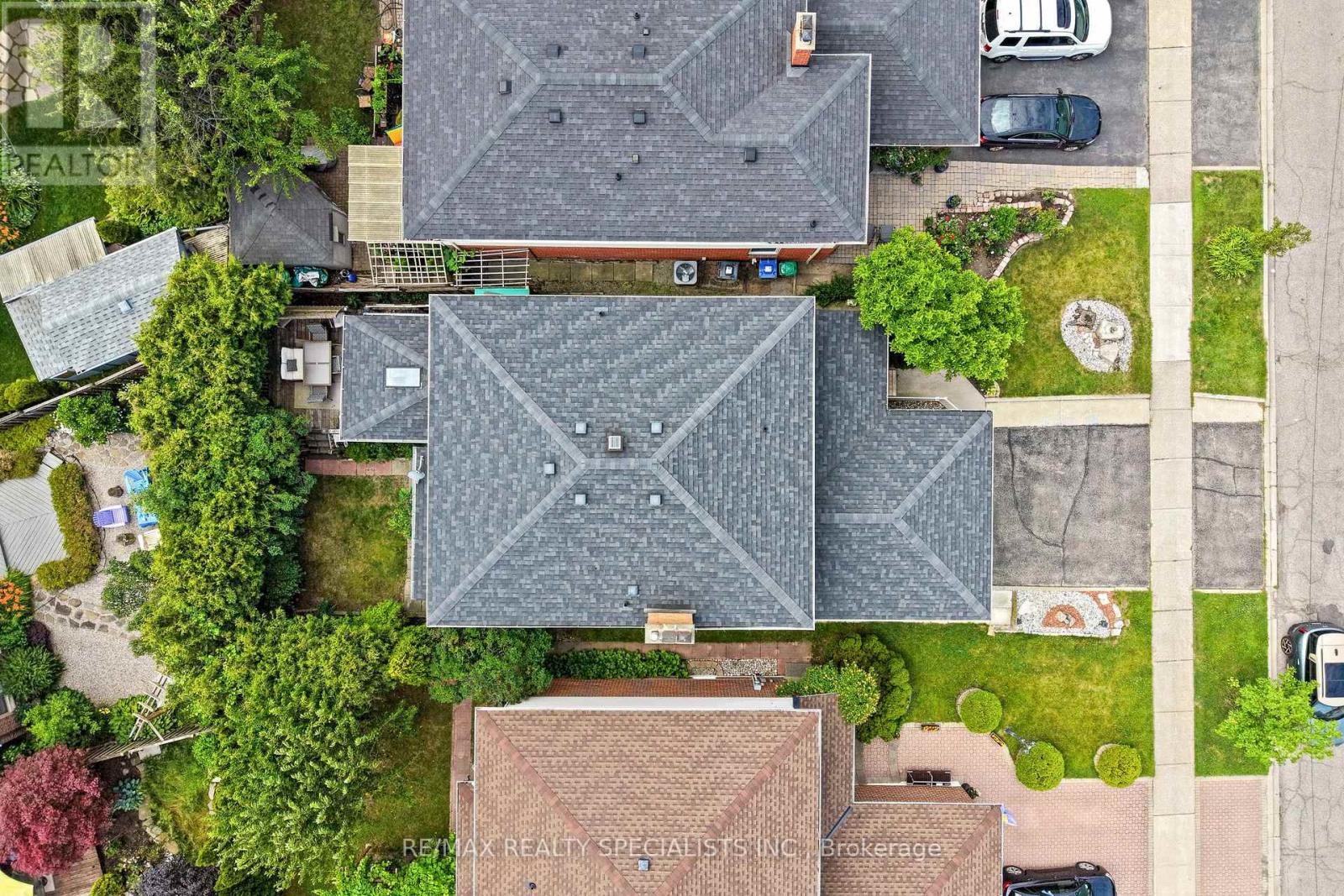 1004 QUEENSBRIDGE DRIVE - 39