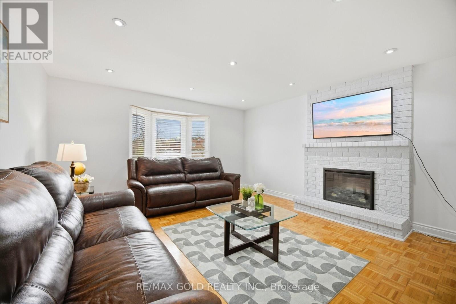 18 MCGRAW AVENUE - 11