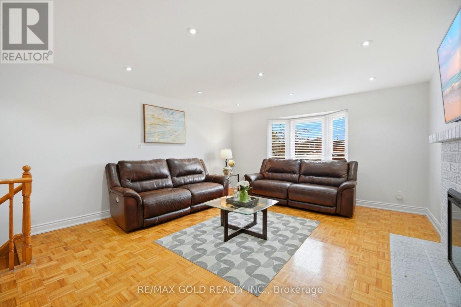 18 MCGRAW AVENUE - 12