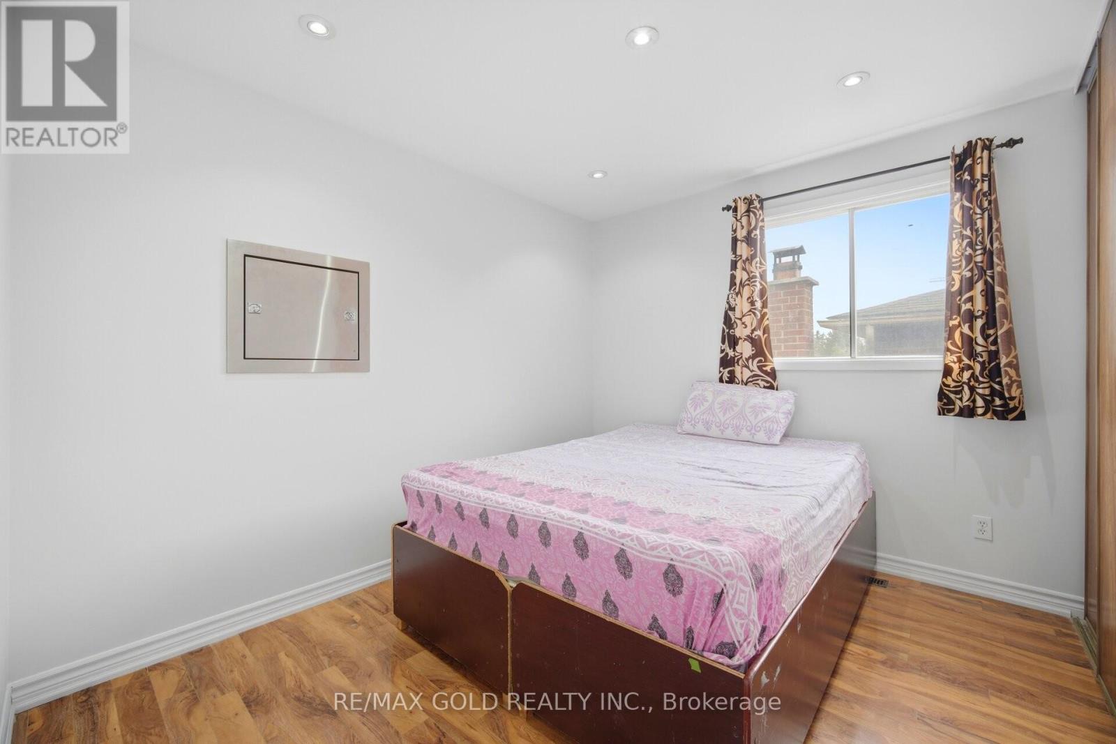 18 MCGRAW AVENUE - 17