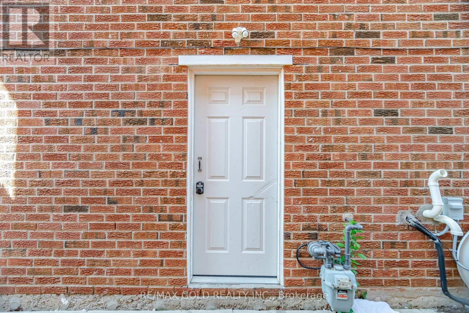 18 MCGRAW AVENUE - 20