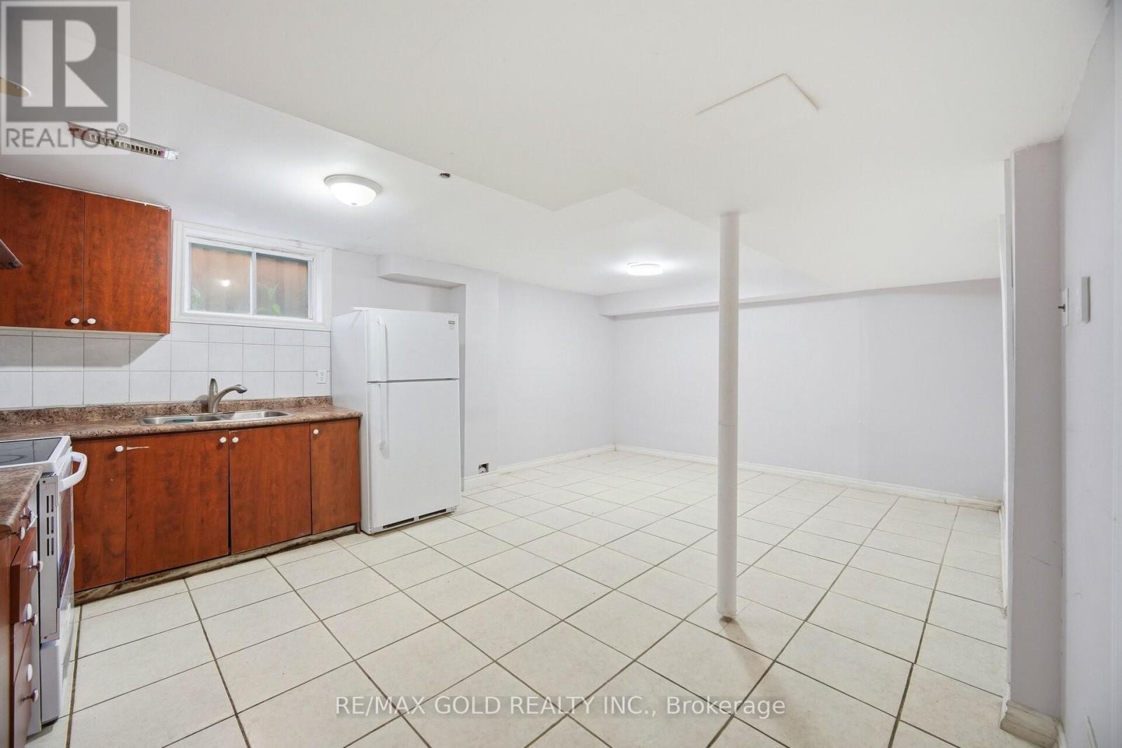 18 MCGRAW AVENUE - 21