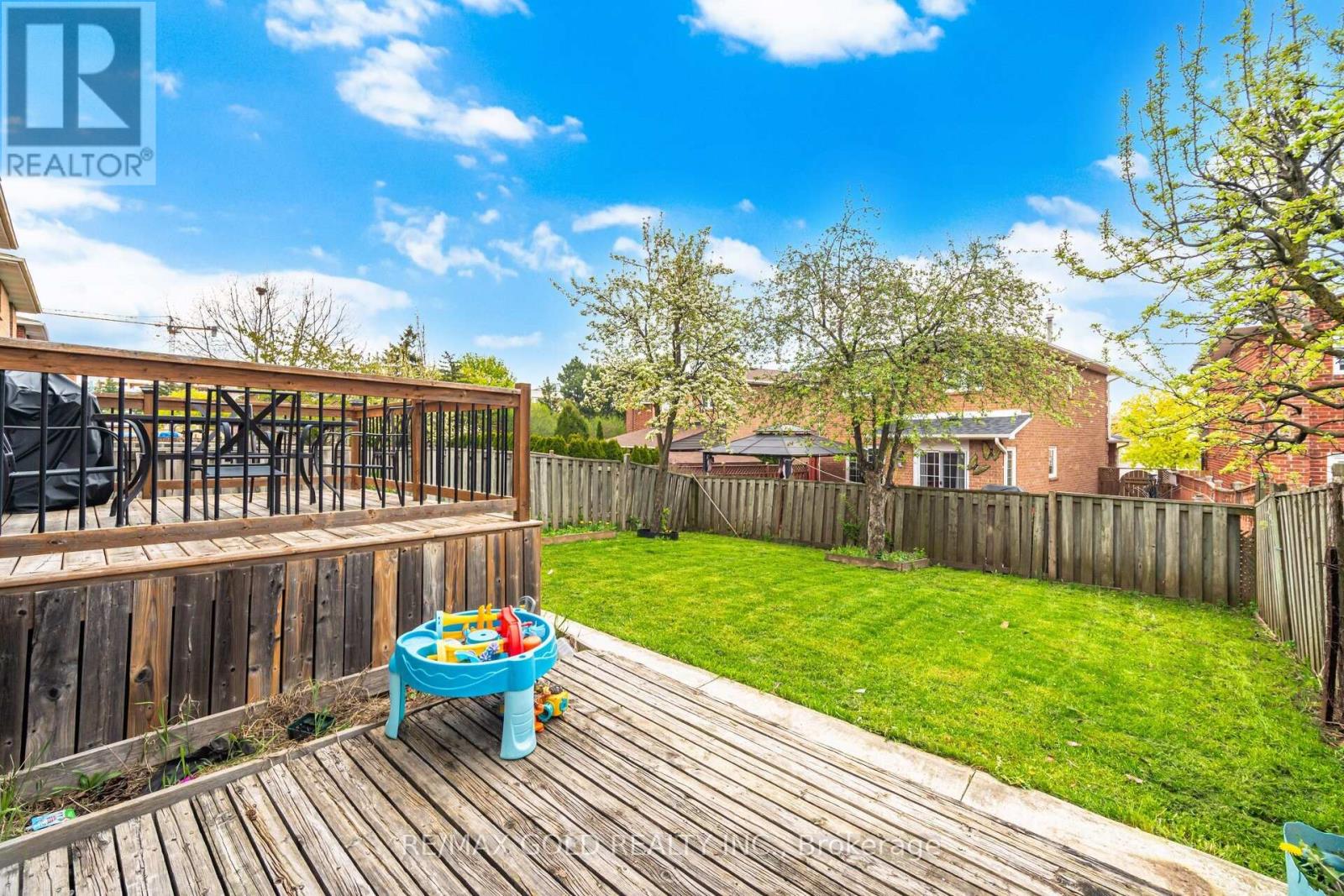 18 MCGRAW AVENUE - 27