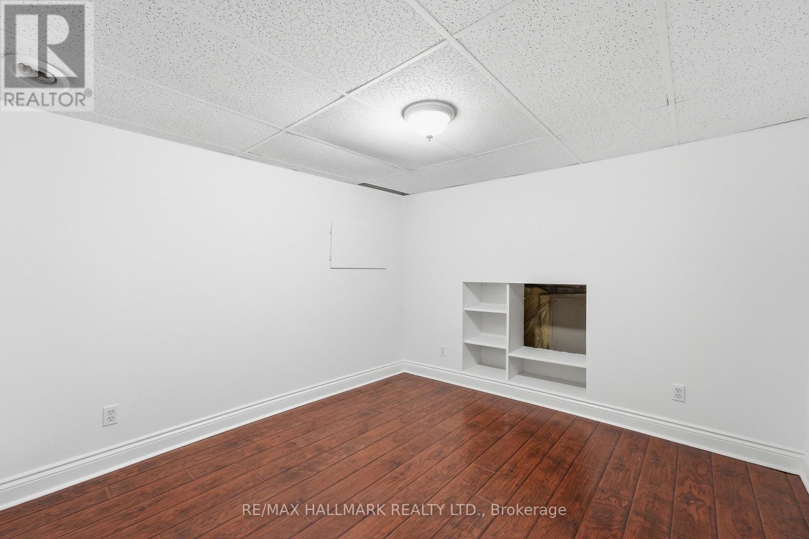 2013 ROSEMOUNT CRESCENT - Image 30