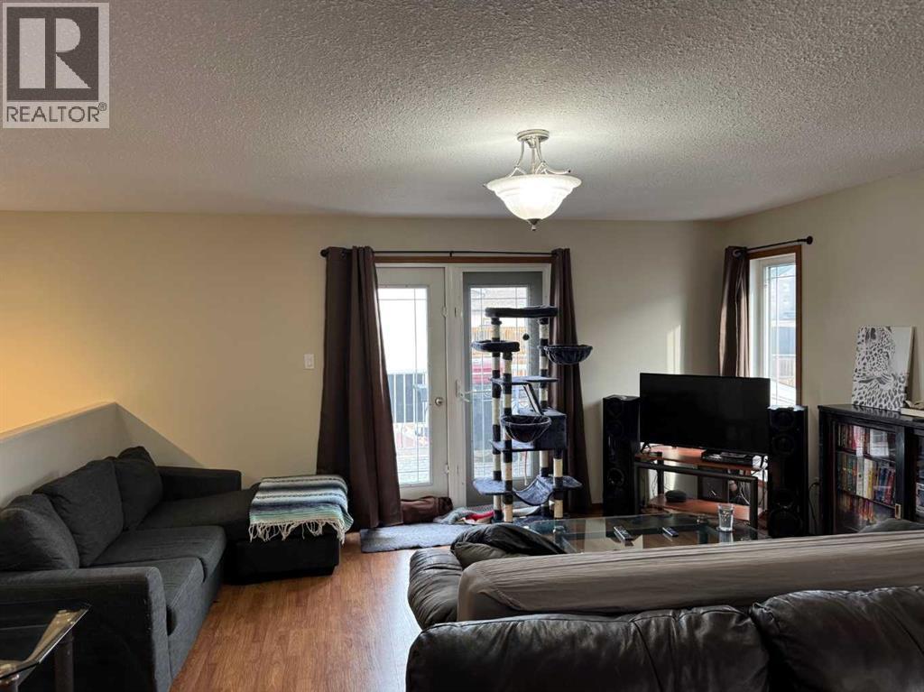 2608B 11 Avenue - 5