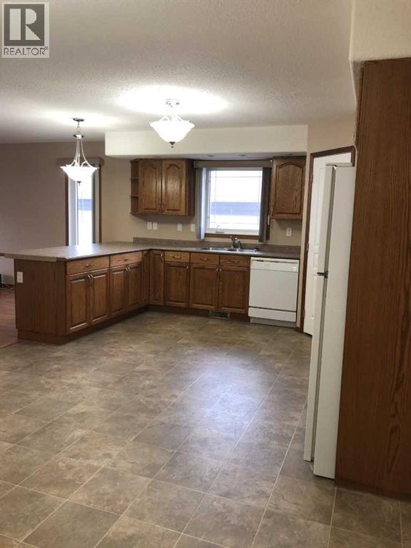 2608B 11 Avenue - 23