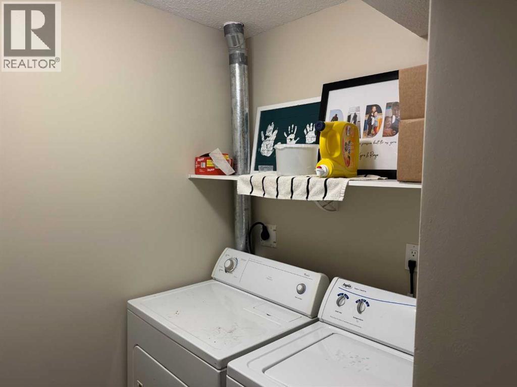 2608B 11 Avenue - 13