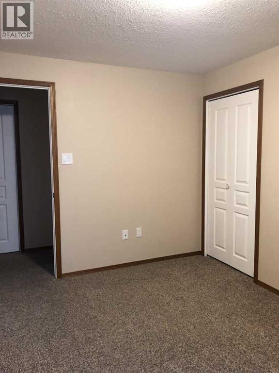 2608B 11 Avenue - 19