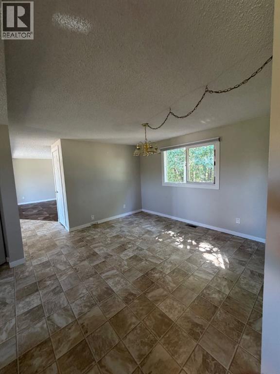 9701 95 Street - Image 14