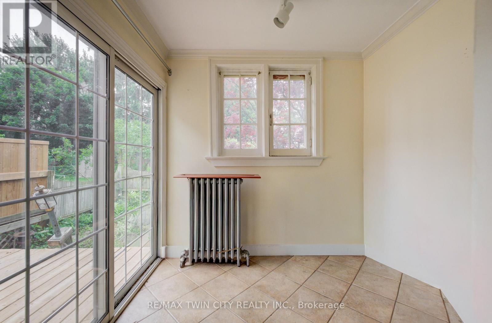 227 LYDIA STREET - 12