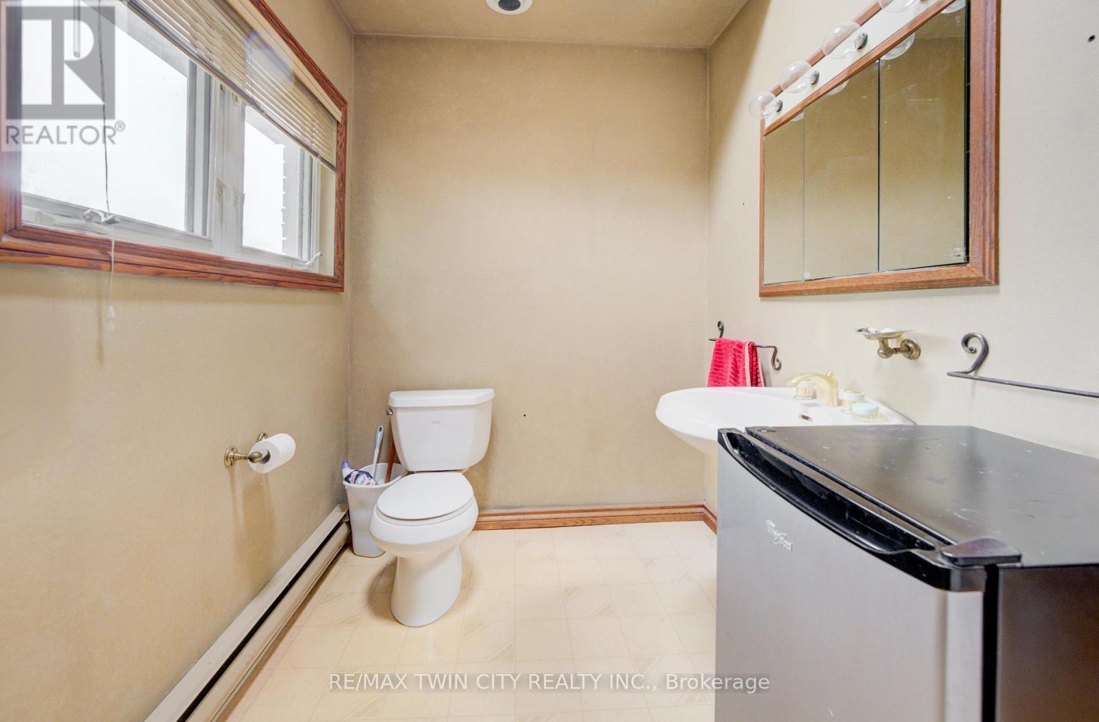 227 LYDIA STREET - 22