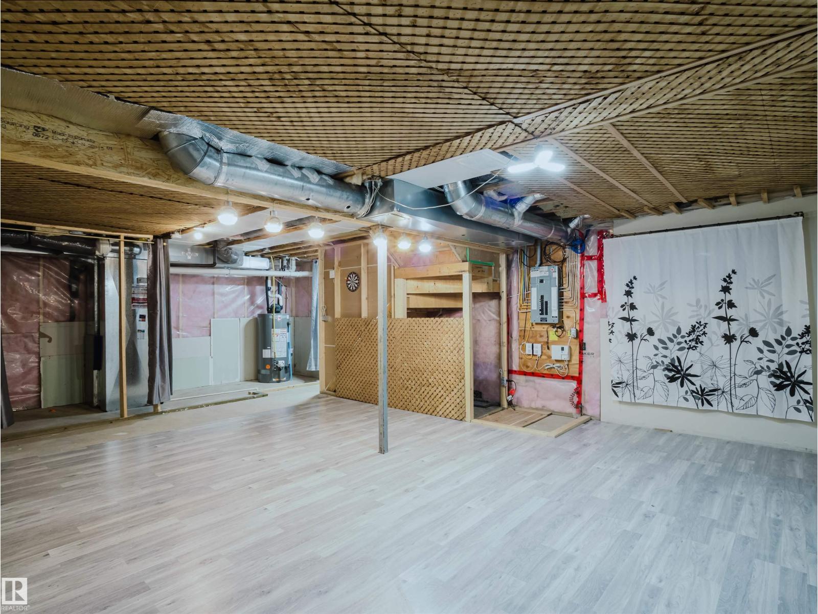 5407 14 AV SW - 25