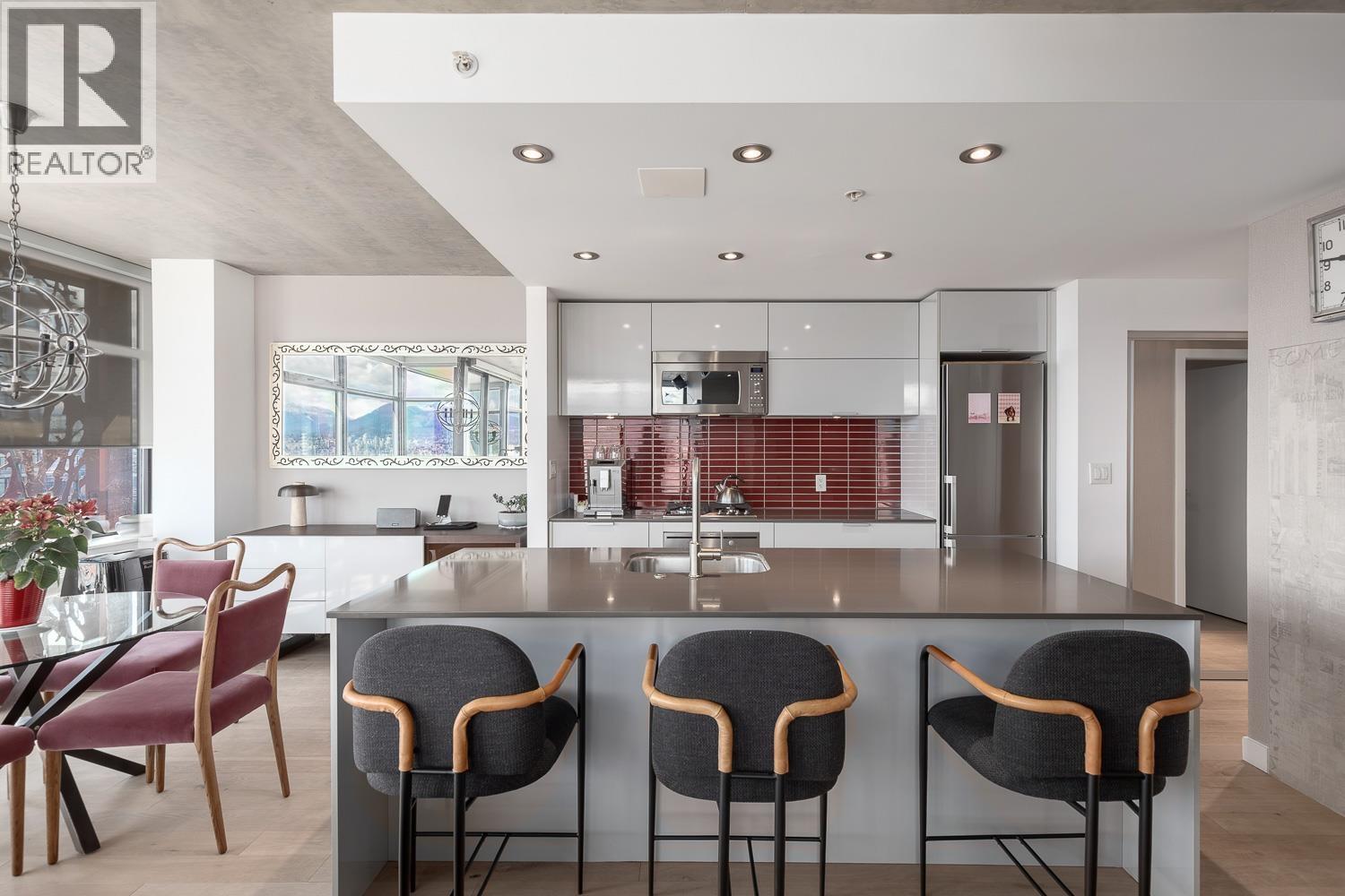 2903 128 W CORDOVA STREET, Vancouver