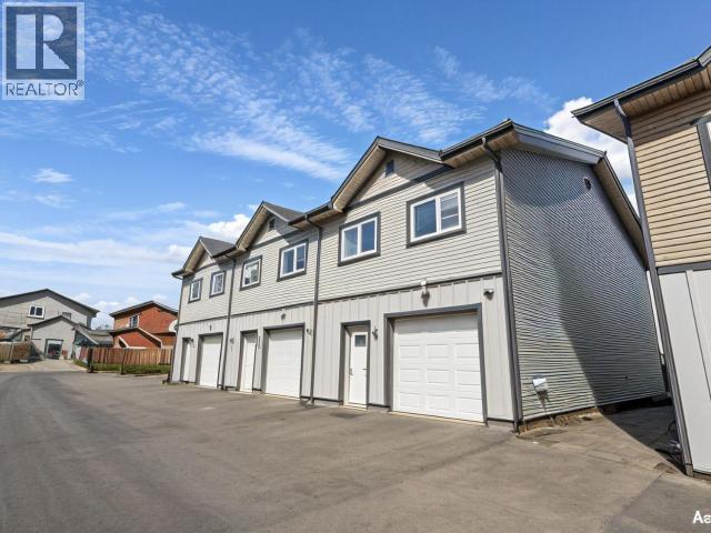 26-35 SYBIL CIRCLE - 2