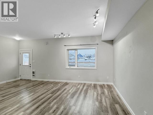 26-35 SYBIL CIRCLE - 11