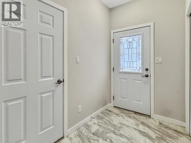 26-35 SYBIL CIRCLE - 4