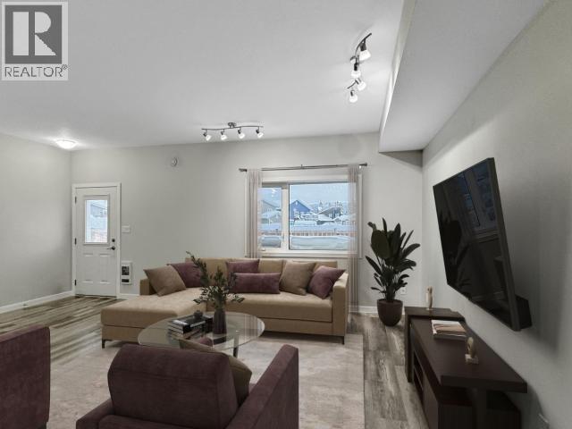 26-35 SYBIL CIRCLE - 10