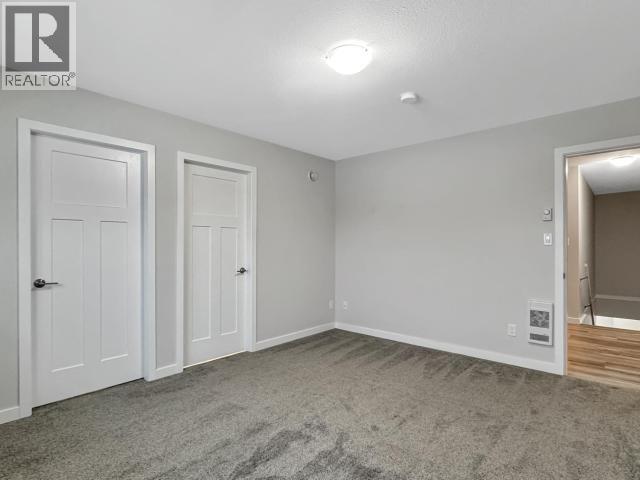 26-35 SYBIL CIRCLE - 27