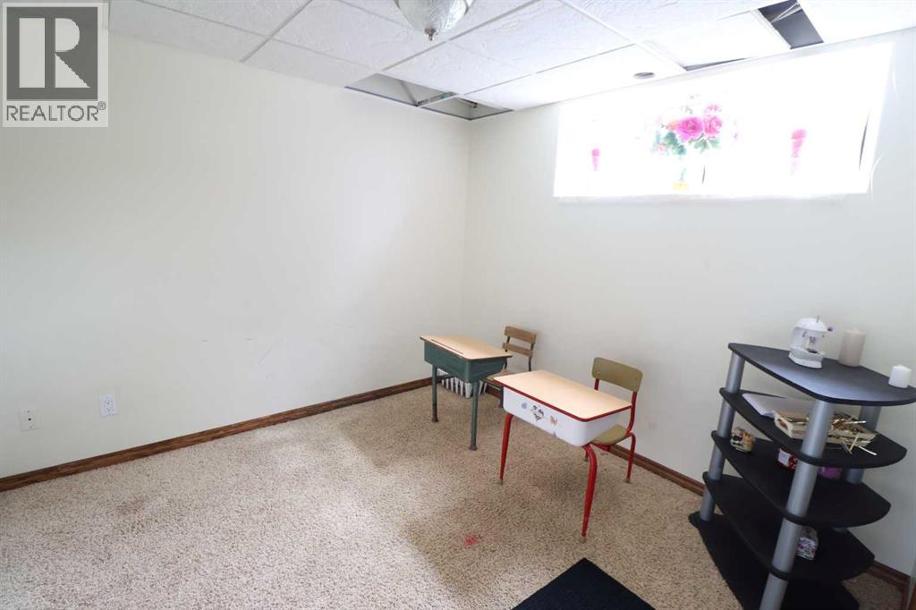 805 2nd St - 19