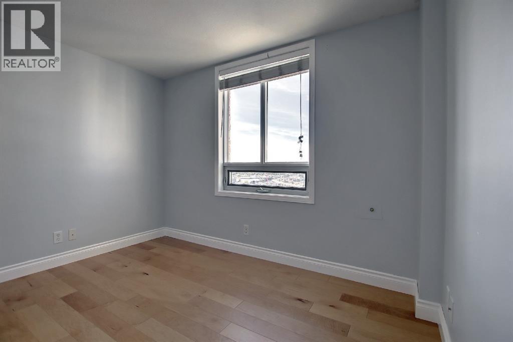 #1705 683 10 Street SW - 18